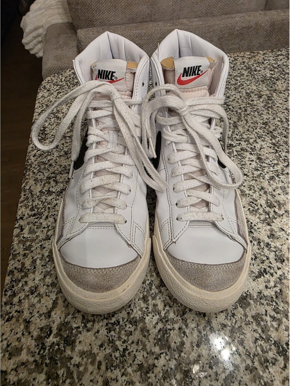 Nike Blazer Mid '77 Vintage Women's Size 8.5 White Black (CZ1055-100)